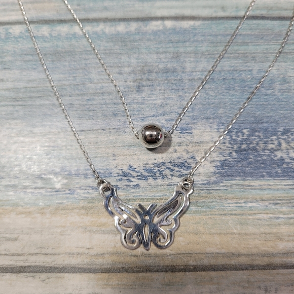 925 Butterfly two layers Necklace. - Picture 4 of 12